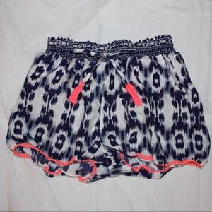 Patterned shorts